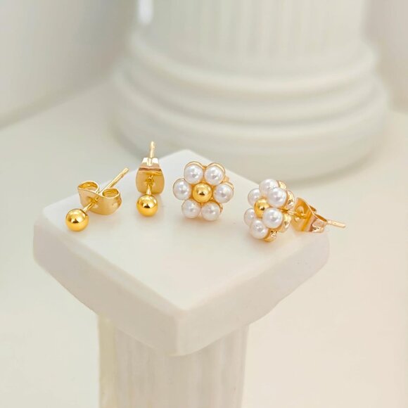 Women's Pearl Earrings 14k Gold Plated Daisy Flower Stud Earring Trendy Jewelry - Picture 5 of 7